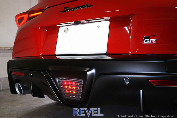 REVEL GT CARBON FIBER REVERSE LIGHT COVER: SUPRA 2020 (1 PC)