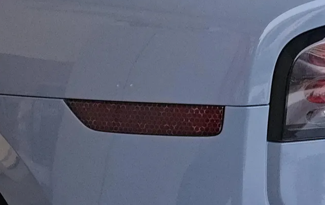 2022+ Z Rear Reflector Tint