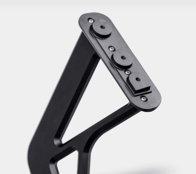 BH-style rear spoiler mounting bracket for 2023-2026 Honda Civic Type R