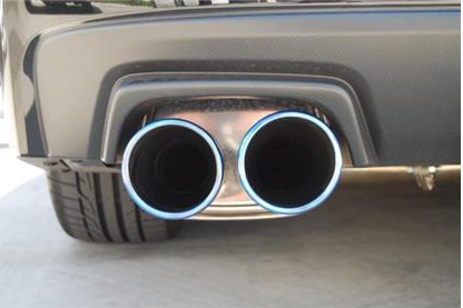Invidia 15+ Subaru WRX/STI 4Dr Q300 Twin Outlet Rolled Titanium Burnt Quad Tip Cat-Back Exhaust